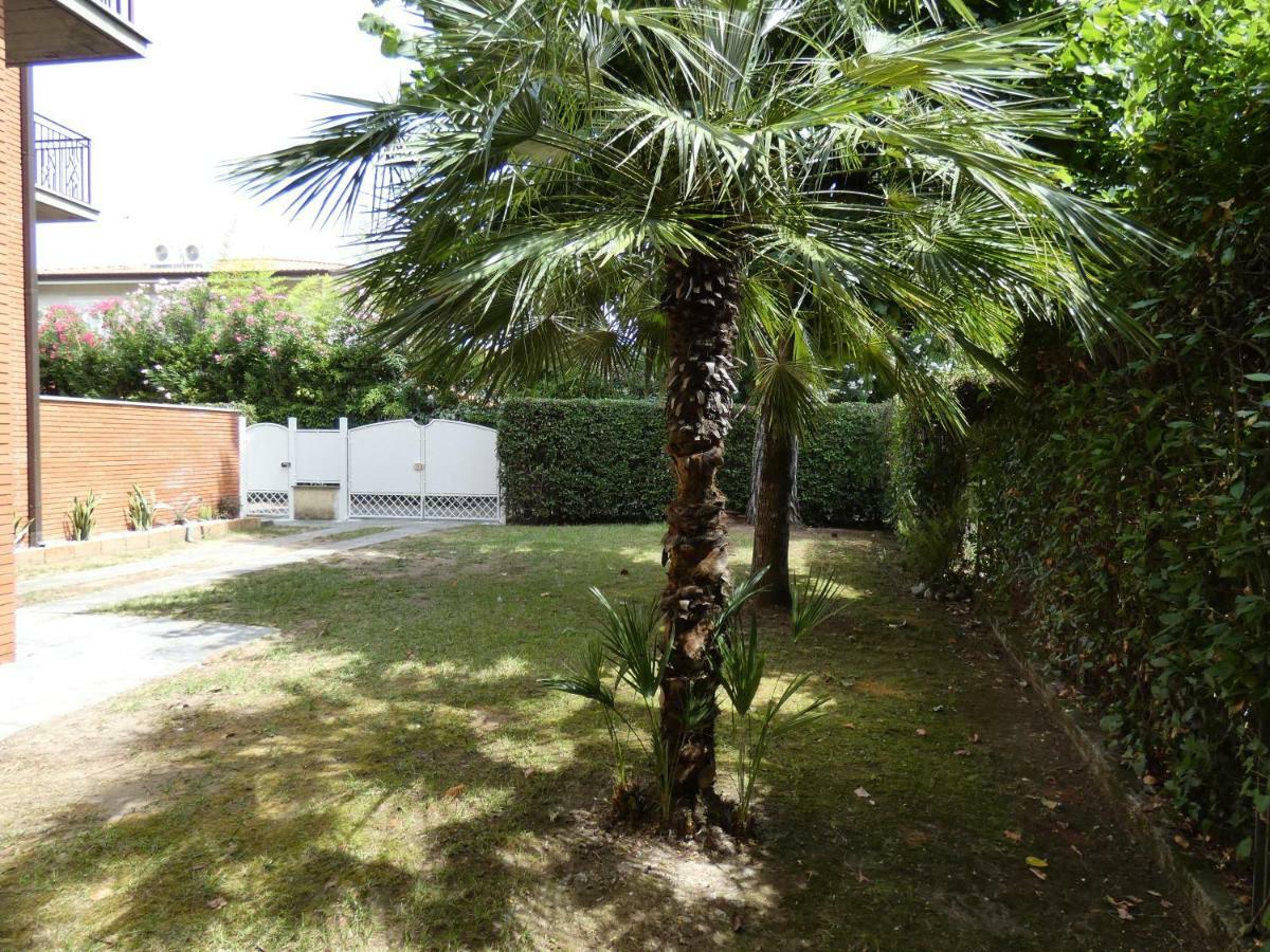 Villa Allende In Forte Dei Marmi Exterior photo