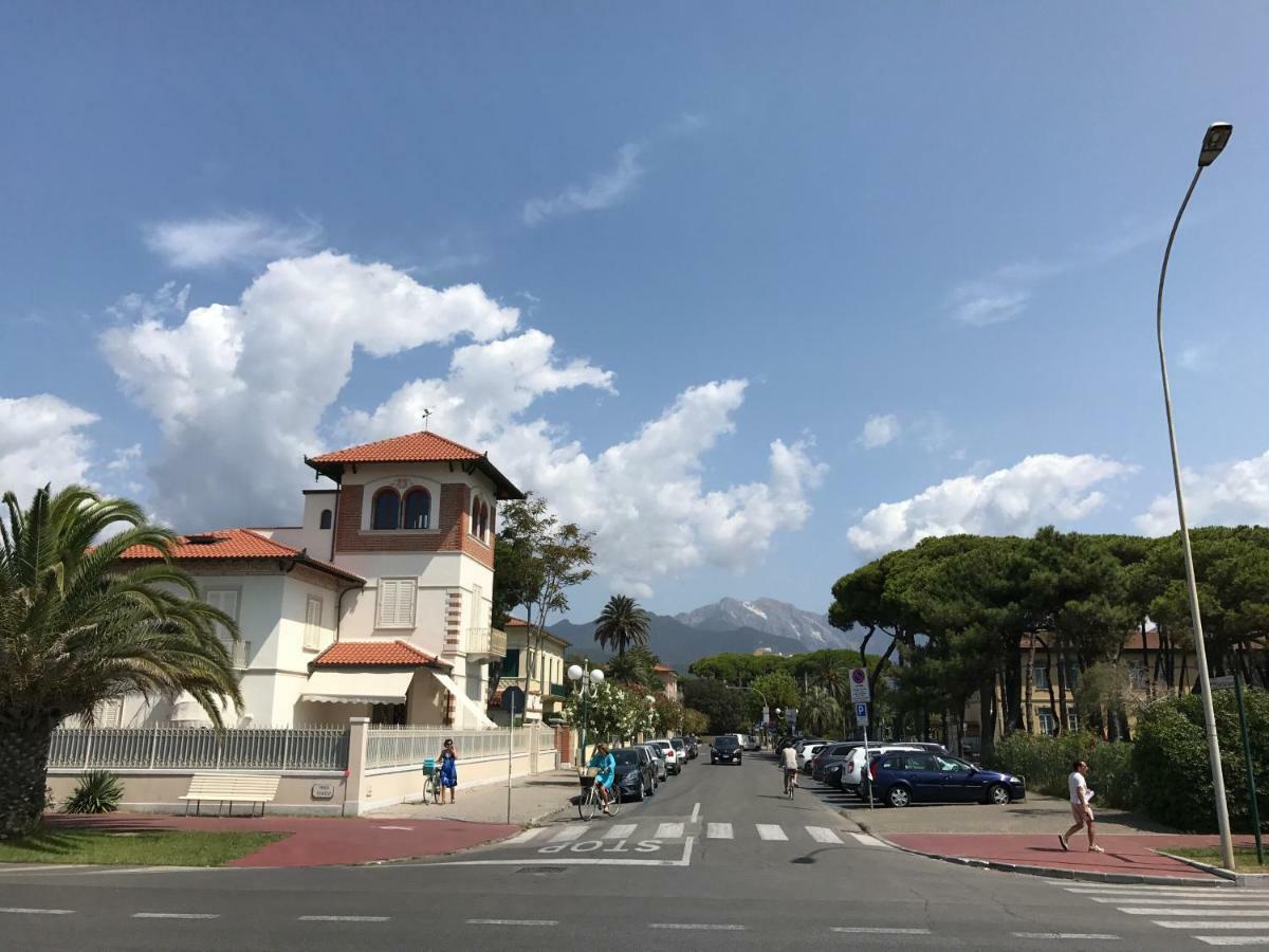 Villa Allende In Forte Dei Marmi Exterior photo